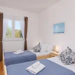 Appartamento With Sea View Terrace, Ciovo *