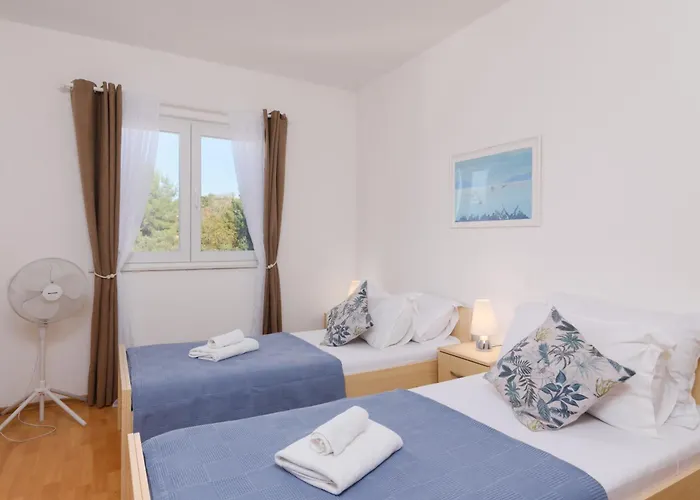 Lejlighed With Sea View Terrace, Ciovo *